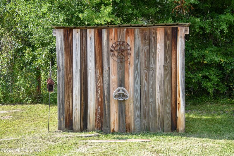 23151 NW 33rd Pl, Lawtey, FL 32058