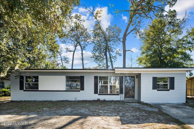 2318 Leonid Rd, Jacksonville, FL 32218