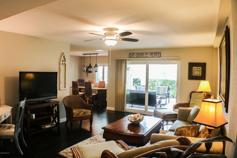 2319 Costa Verde Blvd #101, Jacksonville Beach, FL 32250