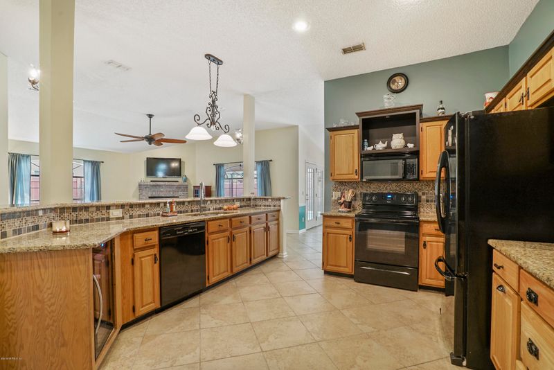 232 Honeysuckle Way, Jacksonville, FL 32259