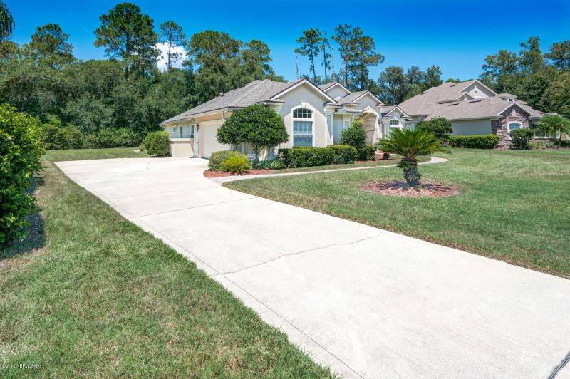 232 N Bridge Creek Dr, St Johns, FL 32259