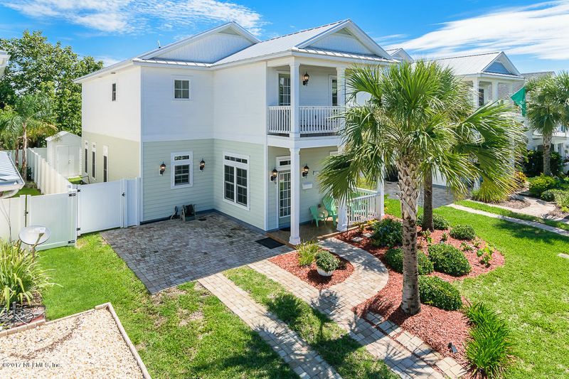 232 South St, Neptune Beach, FL 32266