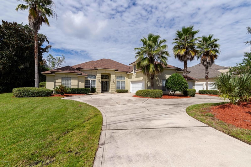 2323 Lakeshore Dr N, Fleming Island, FL 32003