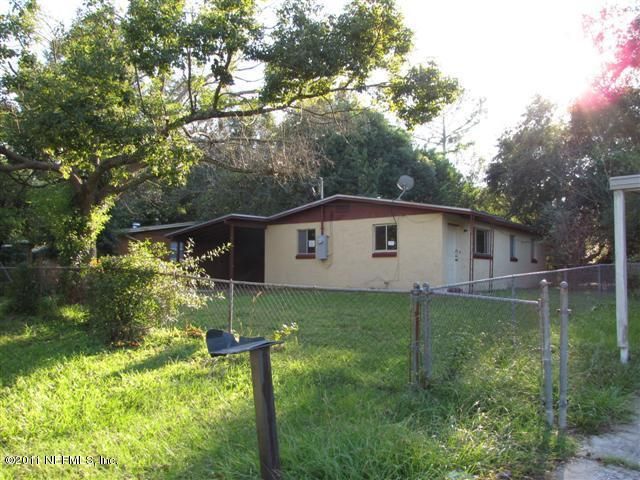 2324 Miss Muffet Ln W, Jacksonville, FL 32210
