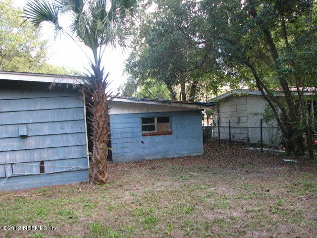 2328 Misty Dr, Jacksonville, FL 32211