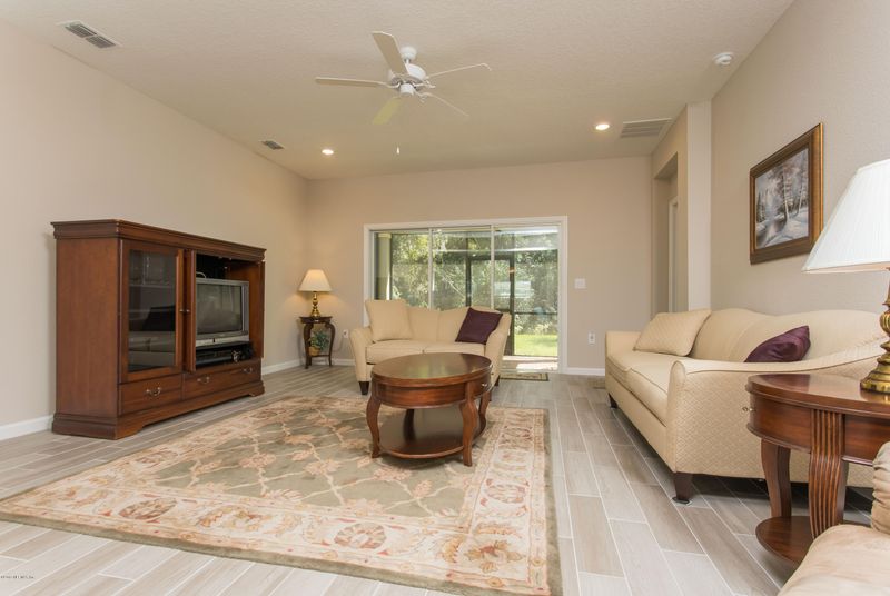 233 Athens Dr, St Augustine, FL 32092