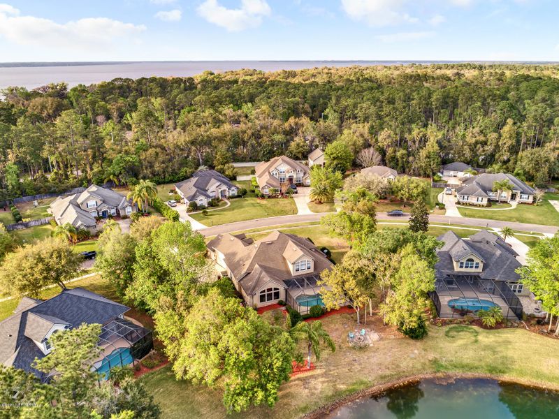 233 N Bridge Creek Dr, St Johns, FL 32259