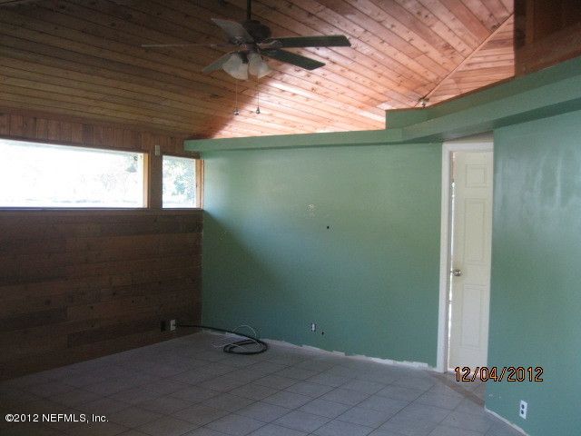 233 Palmetto Dr, St Augustine, FL 32095