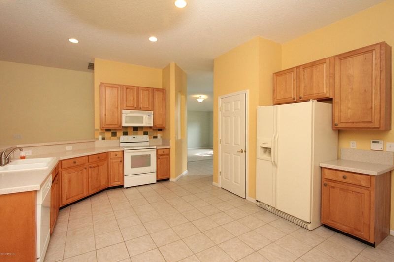 233 Sparrow Branch Cir, St Johns, FL 32259
