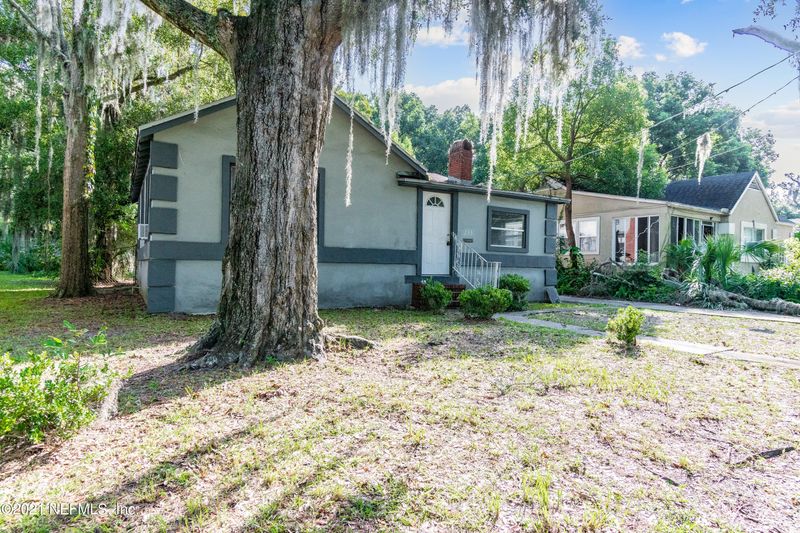 233 W 60th St, Jacksonville, FL 32208