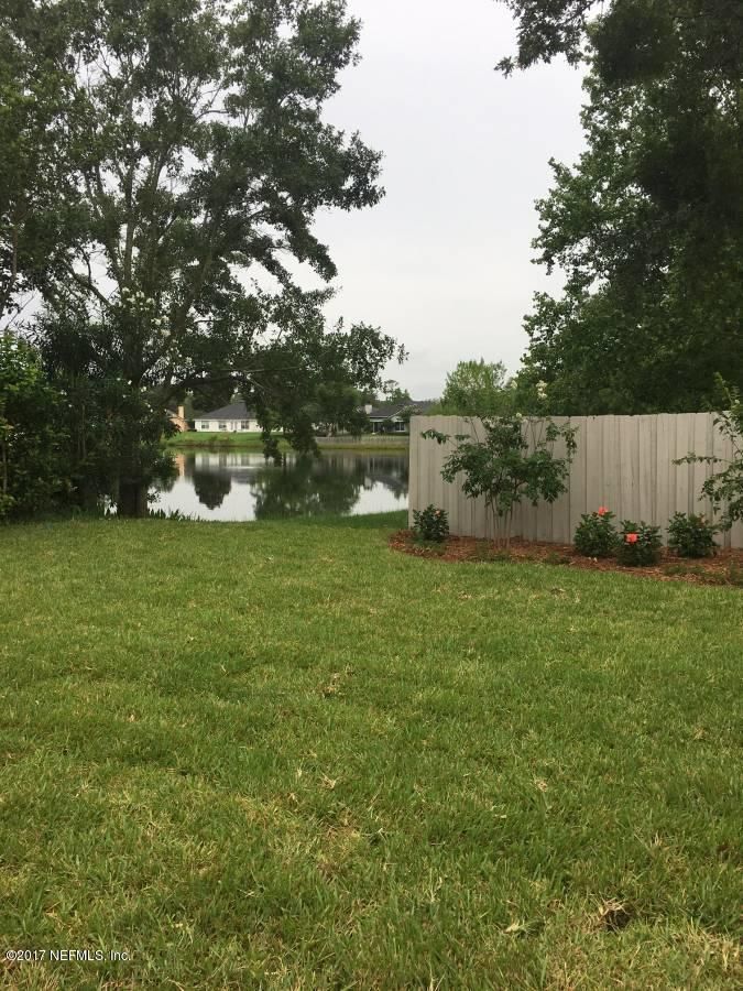 2330 Paramount Dr, Jacksonville, FL 32224