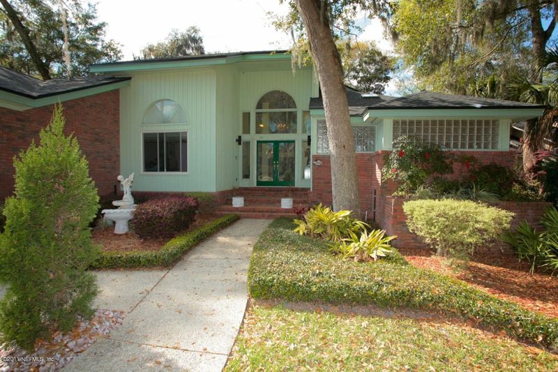 2332 Oceanwalk Dr, Atlantic Beach, FL 32233