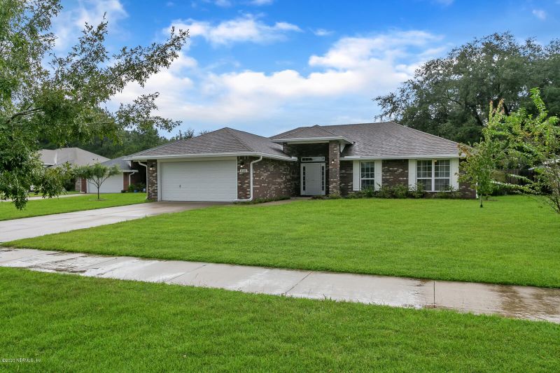 2335 Bur Oak Pl, Middleburg, FL 32068