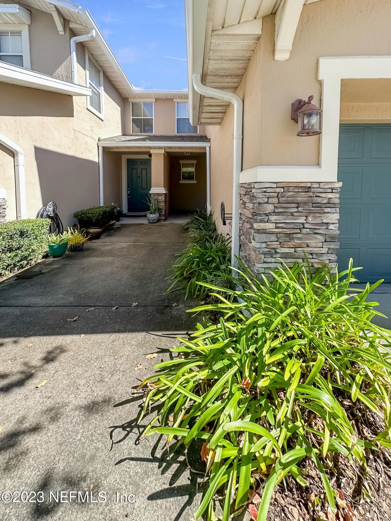 2337 White Sands Dr, Jacksonville, FL 32216