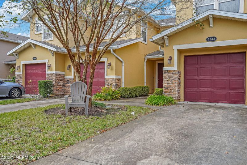 2344 Red Moon Dr, Jacksonville, FL 32216
