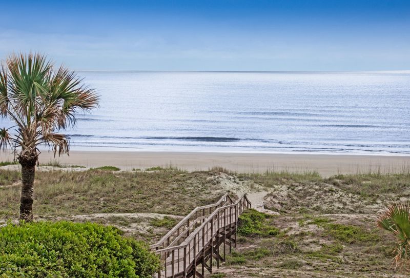 2345 Seminole Reach Ct, Atlantic Beach, FL 32233