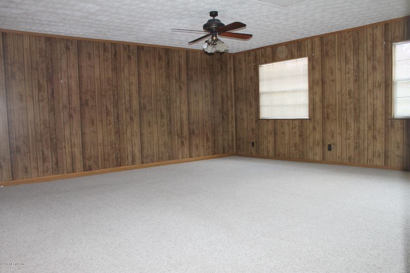2348 Laurel Ln, Orange Park, FL 32073