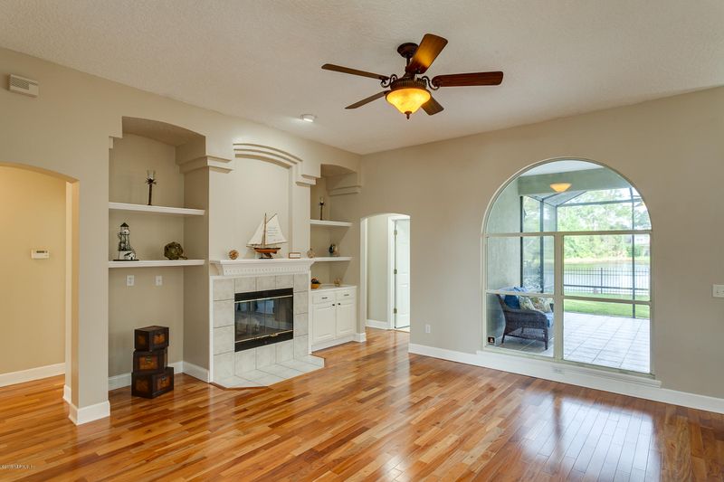 2348 Marsh Landing Ct, Fleming Island, FL 32003