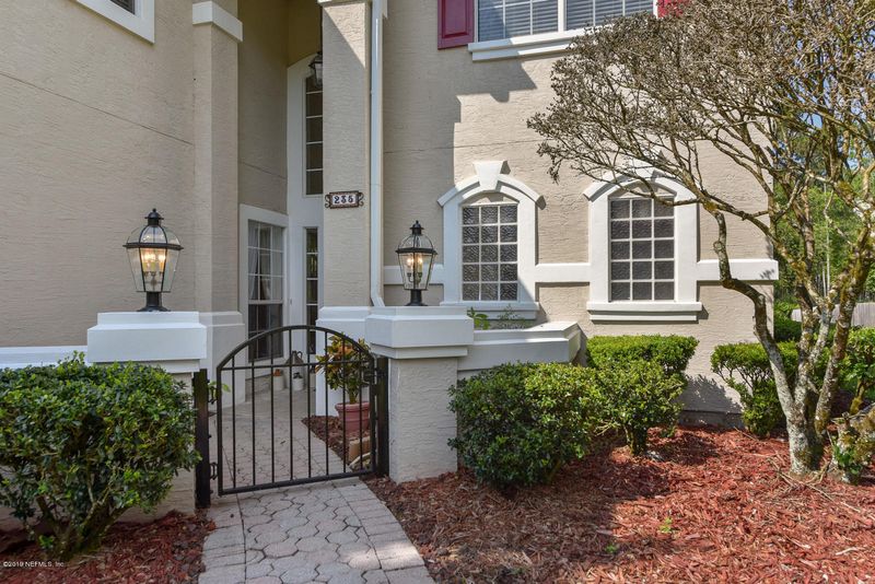 235 Sweetbrier Branch Ln, St Johns, FL 32259