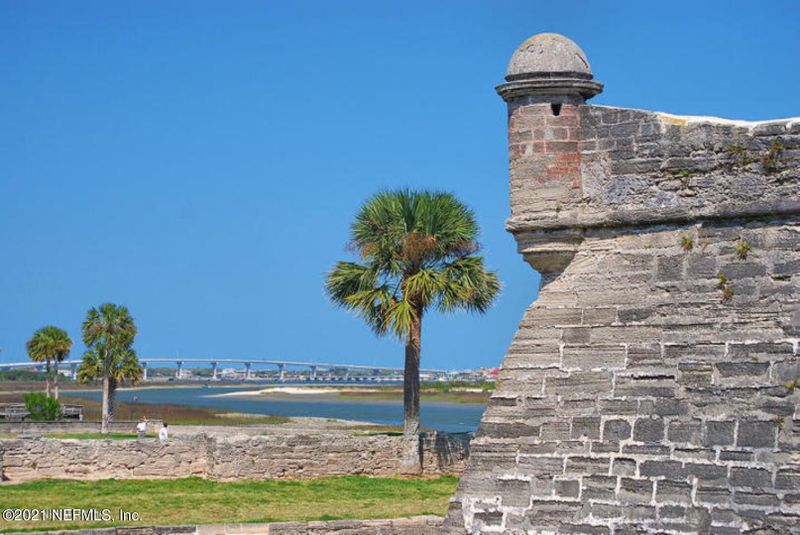 2355 Water Plant Rd, St Augustine, FL 32092