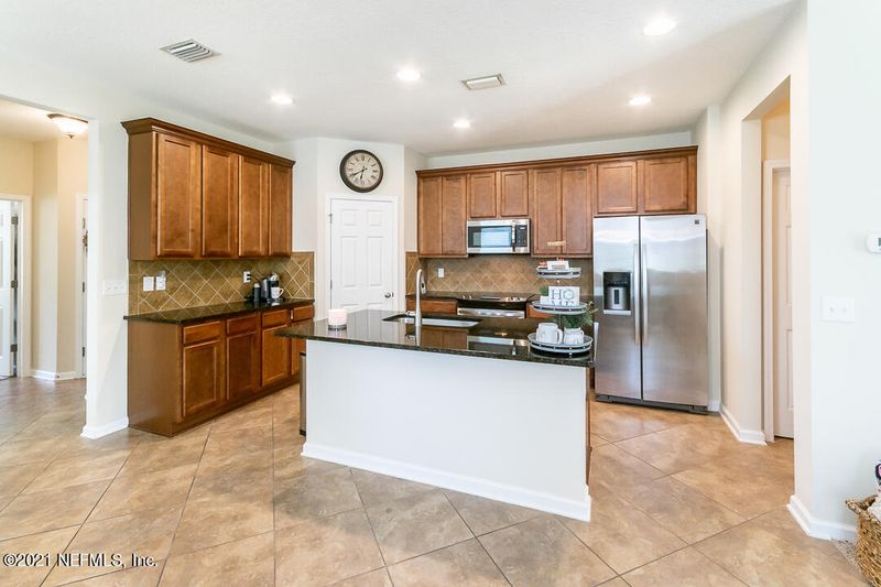 2365 Turner Lakes Ct, Jacksonville, FL 32221