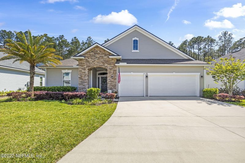 237 Weathered Edge Dr, St Augustine, FL 32092