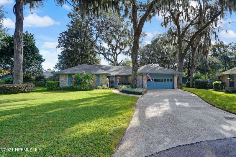 2370 Lorrie Dr, Orange Park, FL 32073