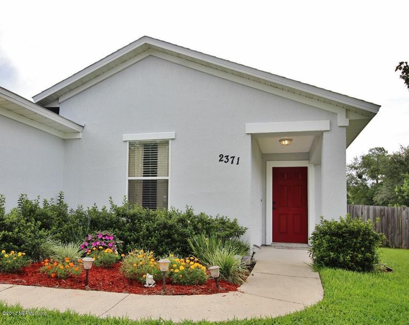 2371 Brian Lakes Dr E, Jacksonville, FL 32221