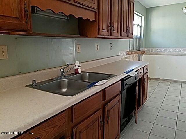 2373 Kirkwall St, Orange Park, FL 32065