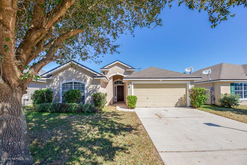 2379 Creekfront Dr, Green Cove Springs, FL 32043