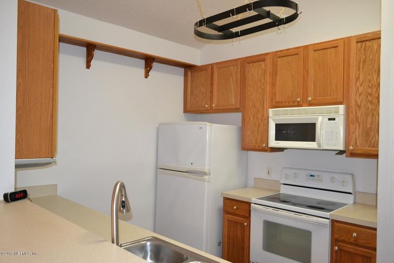 2379 Old Pine Trl, Orange Park, FL 32003