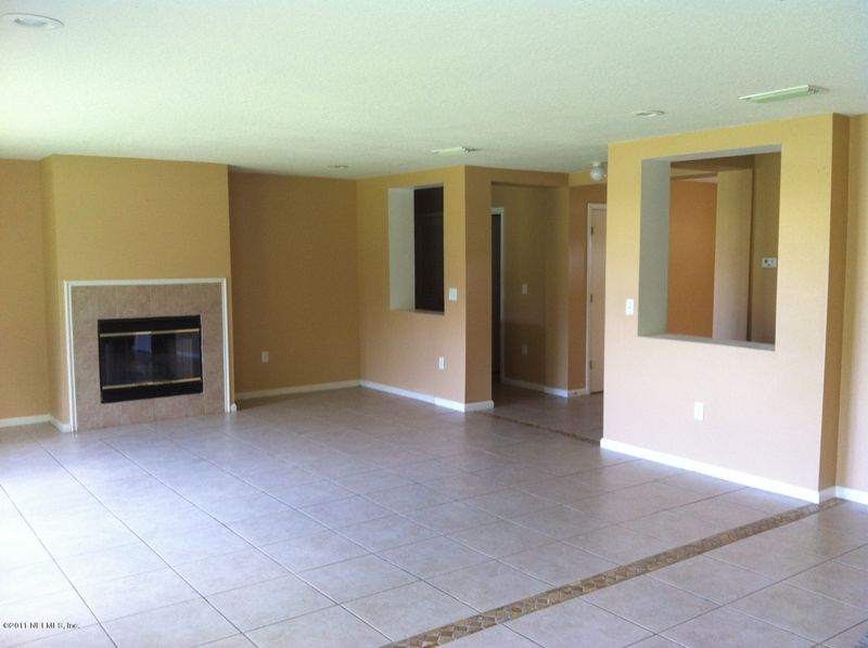 2381 Rusty Lakes Ln, Jacksonville, FL 32221