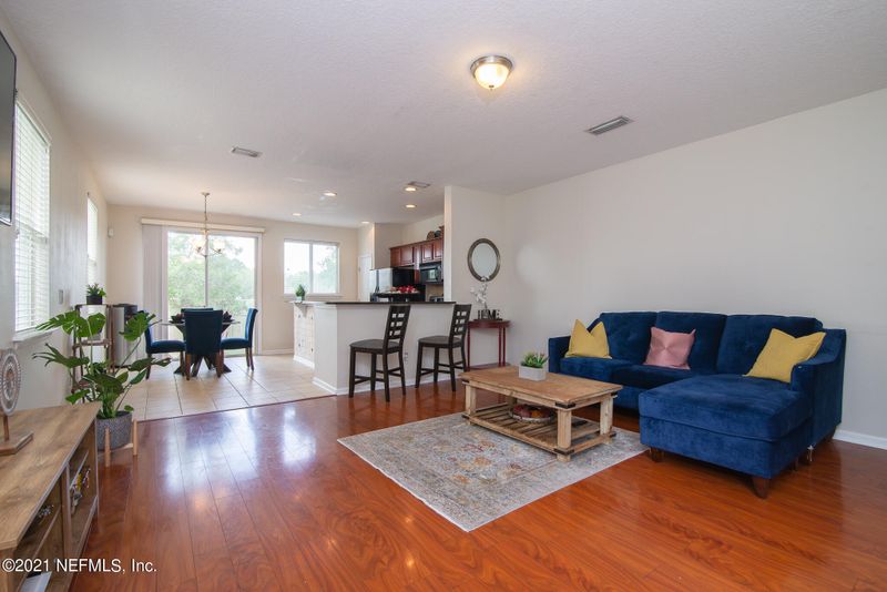 2382 Sunset Bluff Dr, Jacksonville, FL 32216