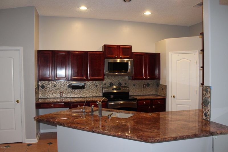 2385 Mallory Hills Rd, Jacksonville, FL 32221