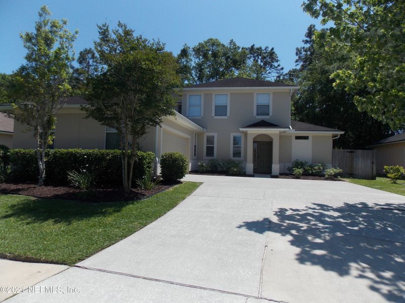 2388 Eisner Dr, Jacksonville, FL 32218