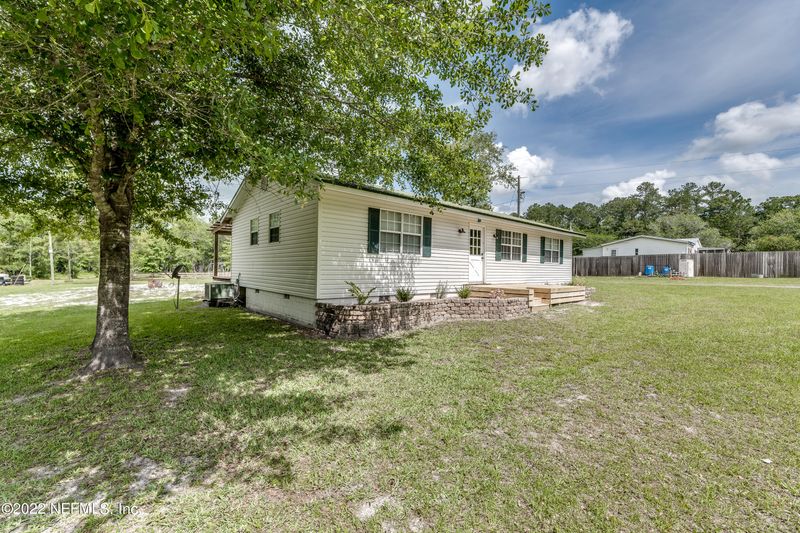 23898 Co Rd 121, Hilliard, FL 32046