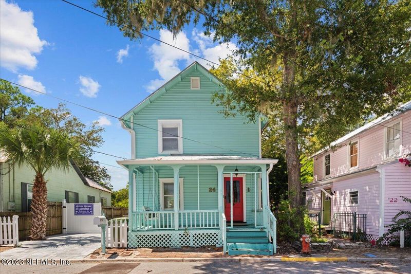 24 S Leonardi St, St Augustine, FL 32084