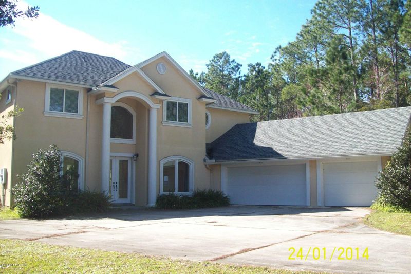 240 Belmont Dr, St Johns, FL 32259