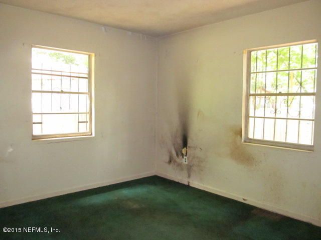 2401 Coleman Ct, Jacksonville, FL 32254