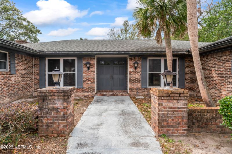 2402 Foxwood Rd S, Orange Park, FL 32073