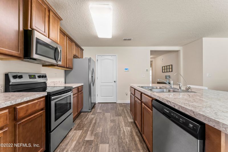 2404 Sotterley Ln, Jacksonville, FL 32220