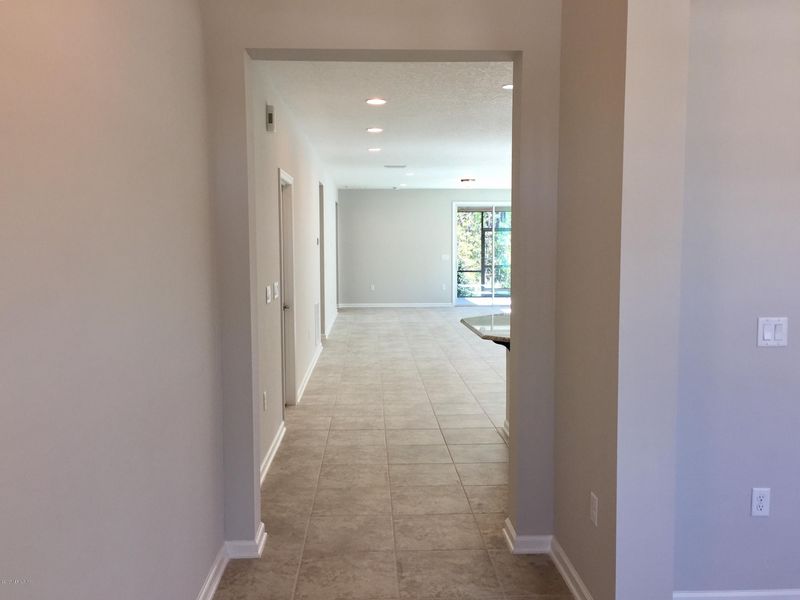 241 Aspen Leaf Dr, Jacksonville, FL 32081