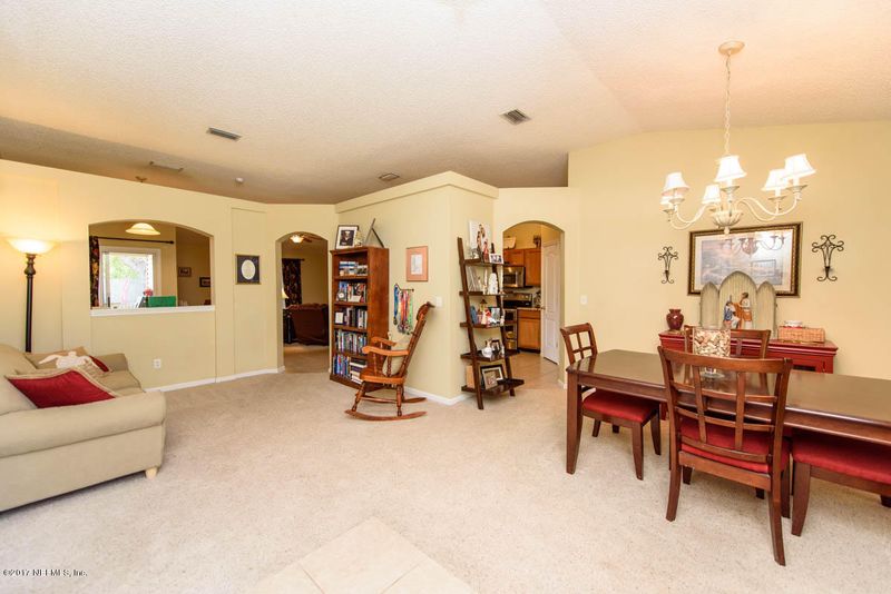 2410 Cool Springs Dr N, Jacksonville, FL 32246