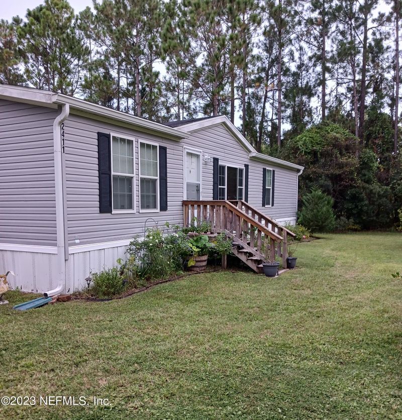 2411 Gardenia Ave, Middleburg, FL 32068