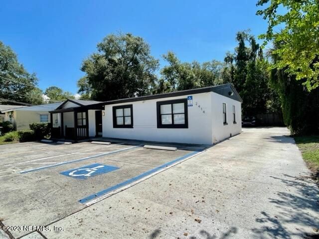 2414 University Blvd W, Jacksonville, FL 32217
