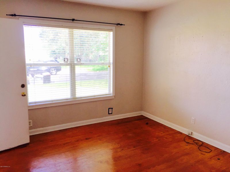 2418 Mark Ave, Jacksonville, FL 32207