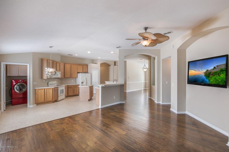 2419 Winchester Ln, St Augustine, FL 32092