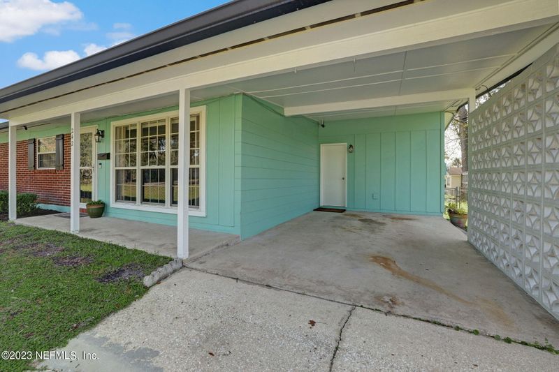 242 Denise Dr, Jacksonville, FL 32218
