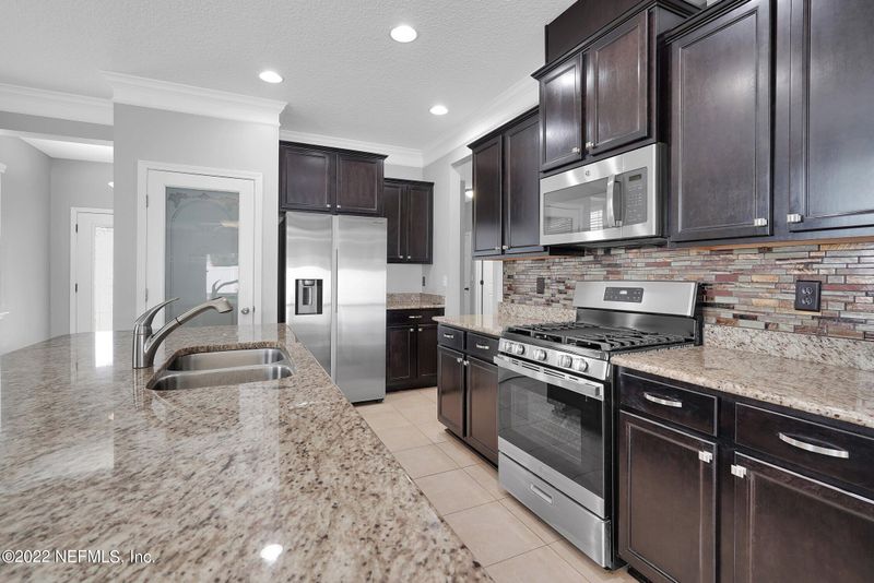 242 Taylor Ridge Ave, Ponte Vedra, FL 32081