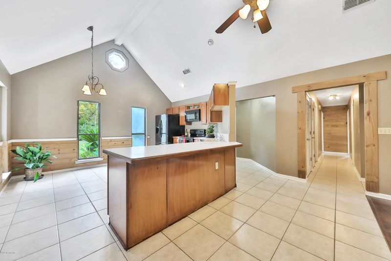 2420 Oleander Ave, Middleburg, FL 32068